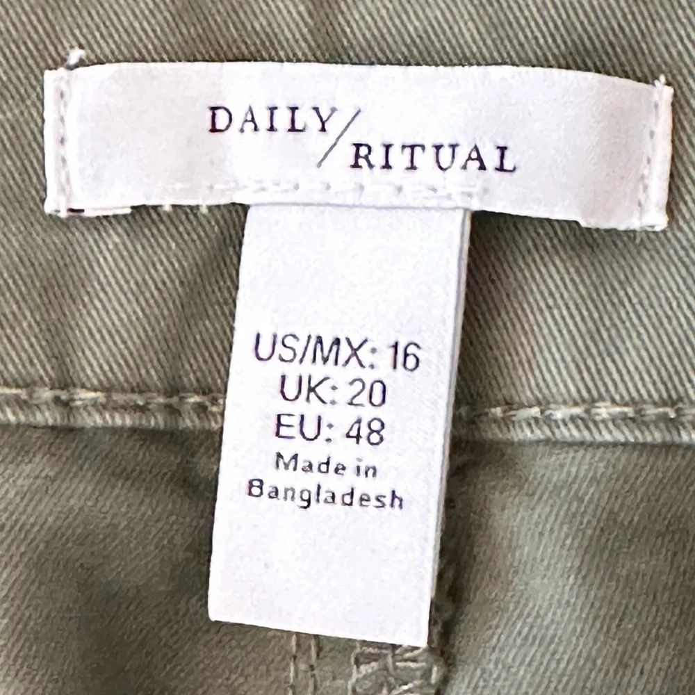 Daily Ritual Wide Leg Structured Pants Army Green 16 Like New